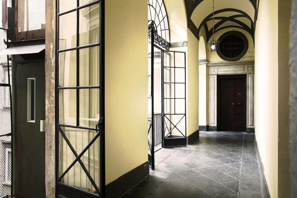 Real Paggeria Hotel Napoli Bagian luar foto